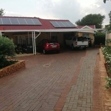 Hadeda Cottage Johannesburg Bagian luar foto